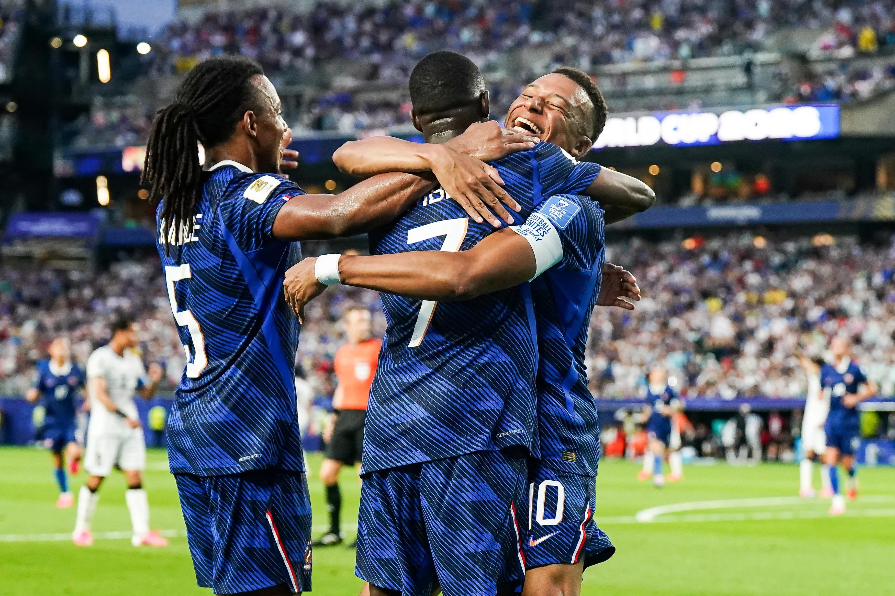 France top global standings ahead of quarter-final showdowns