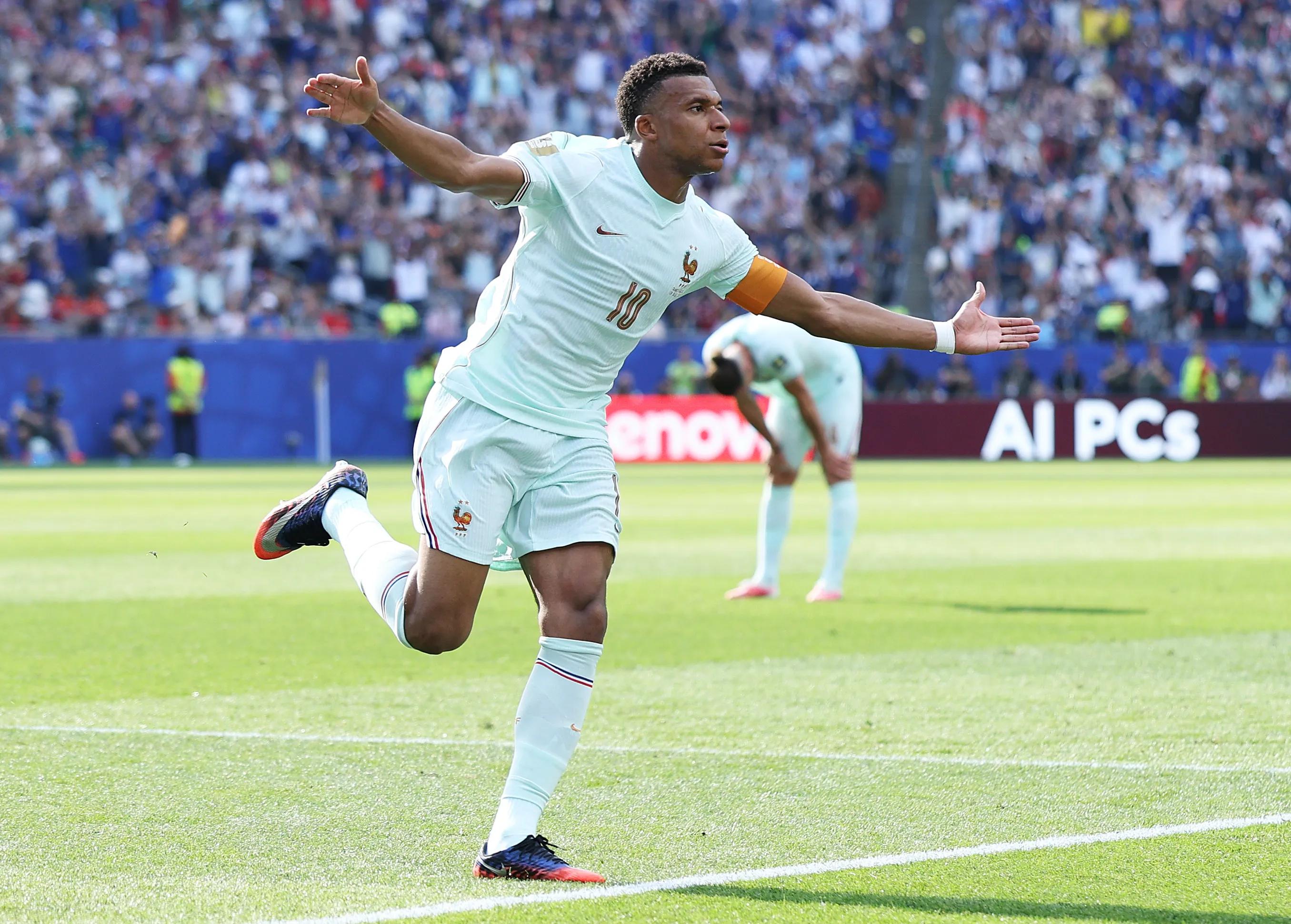 Mbappe steers France into last four